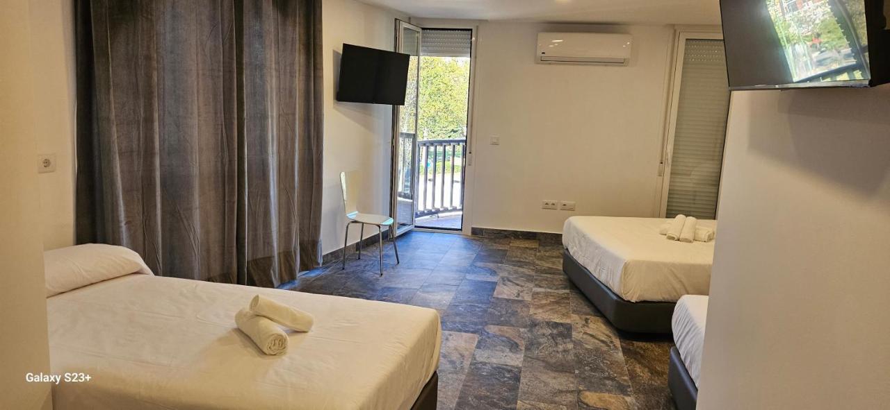 Hostal Nervion Seville Exterior photo